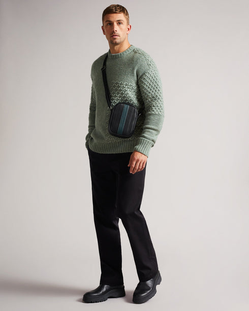 <P><Span Style="Text-Decoration: Underline;">Striped Pu Flight Bag</Span></P>
<Div Class="Finer-Details-Accordionstyled__D...